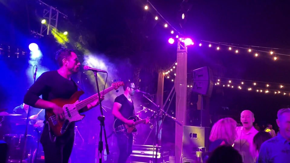 Balance Live / Play that funky music